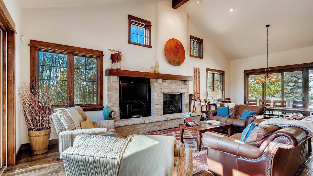 Photo of Livingroom in Keystone