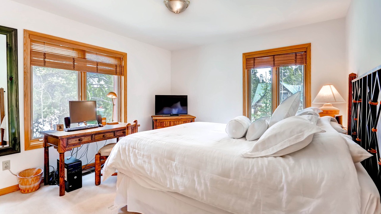 Photo of Bedroom in Keystone