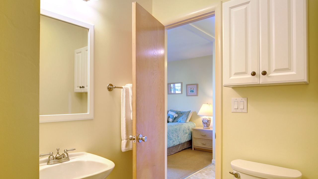 Photo of Bathroom in Sea Scape