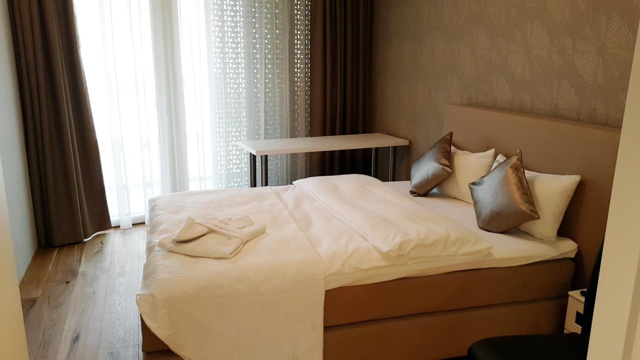 Photo of Bedroom in Albisrieden