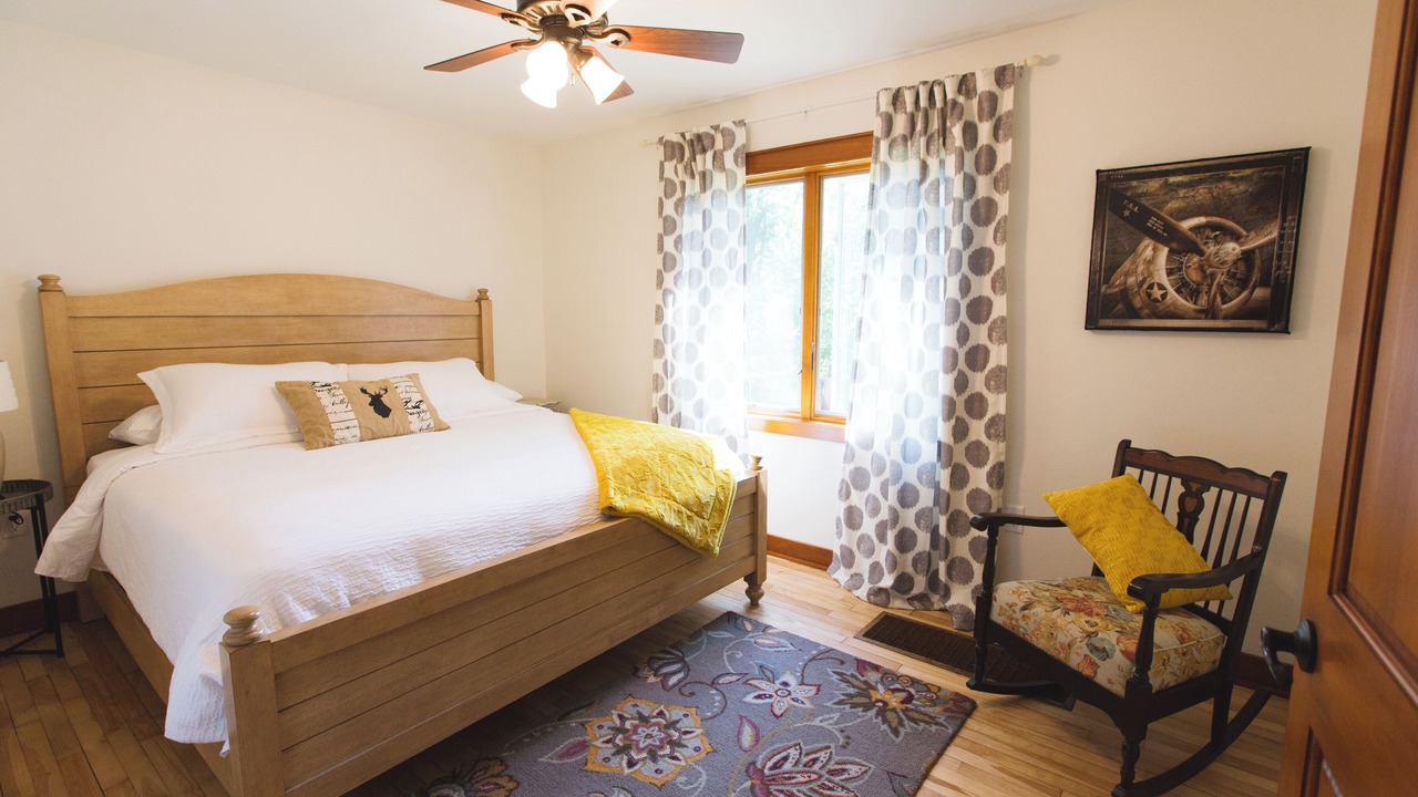 Photo of Bedroom in Ashland