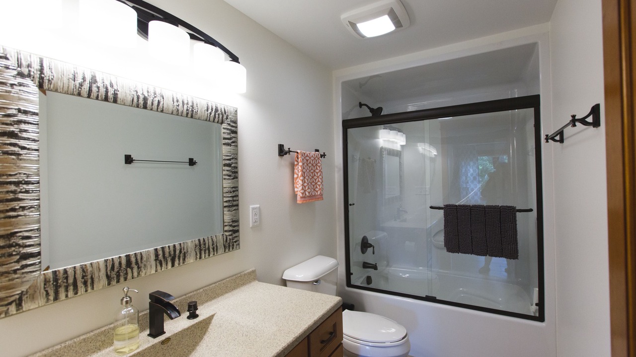Photo of Bathroom in Ashland