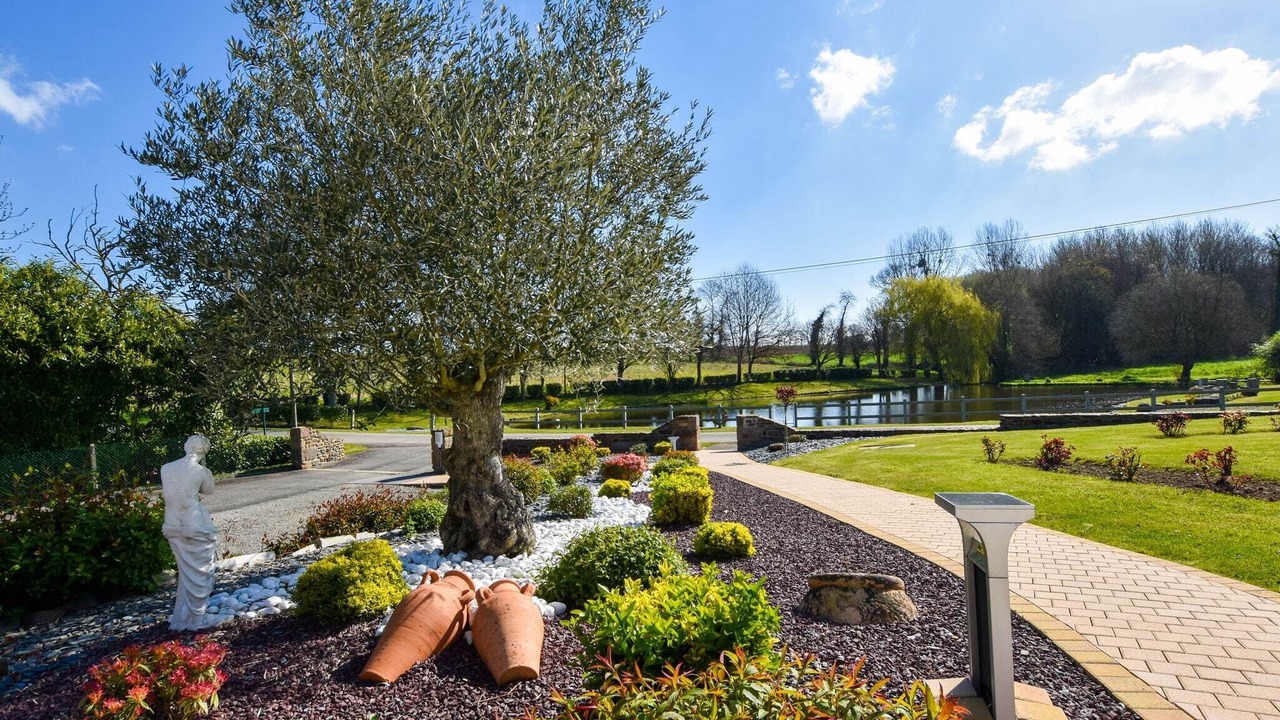 Photo of Outdoor in Epiniac