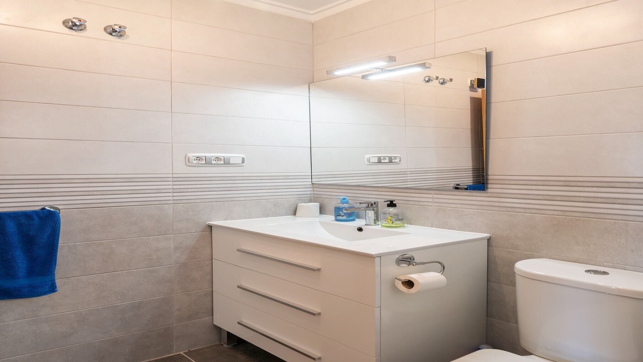 Photo of Bathroom in Lo Crispin