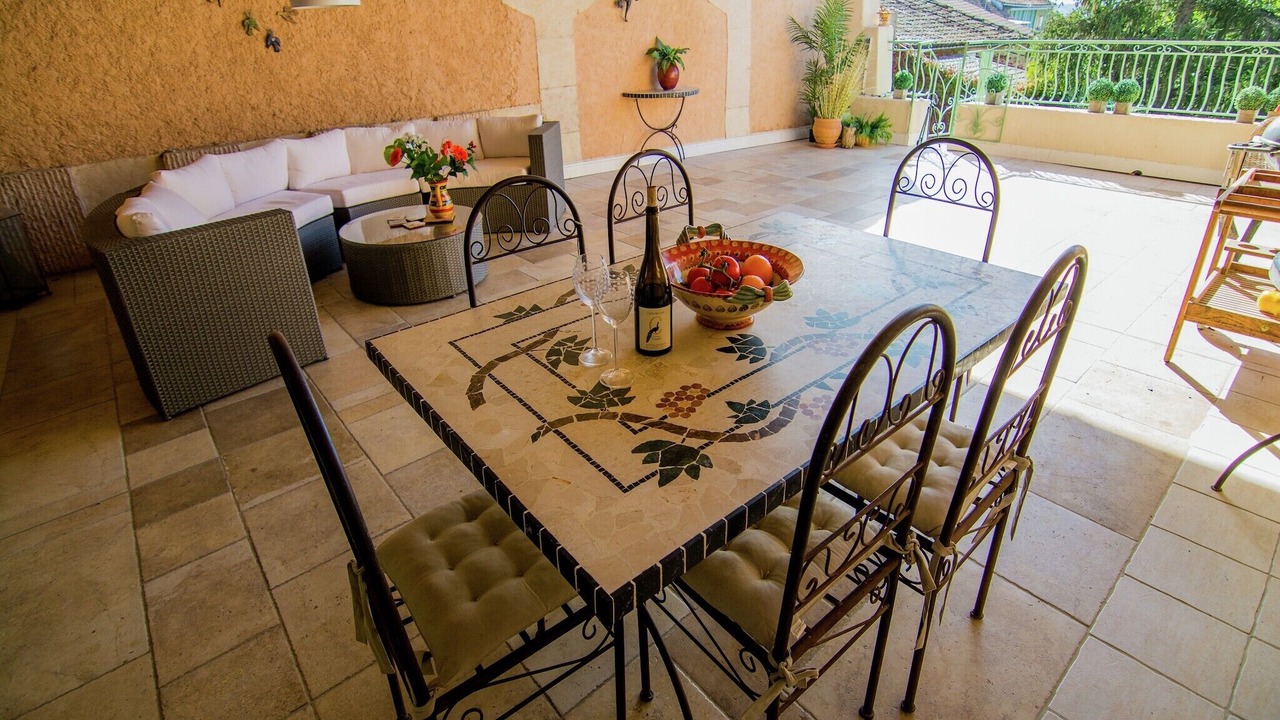 Photo of Patio Balcony in Thezan-les-Beziers