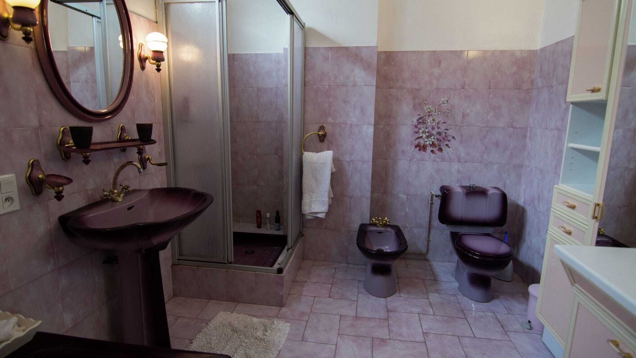 Photo of Bathroom in Thezan-les-Beziers