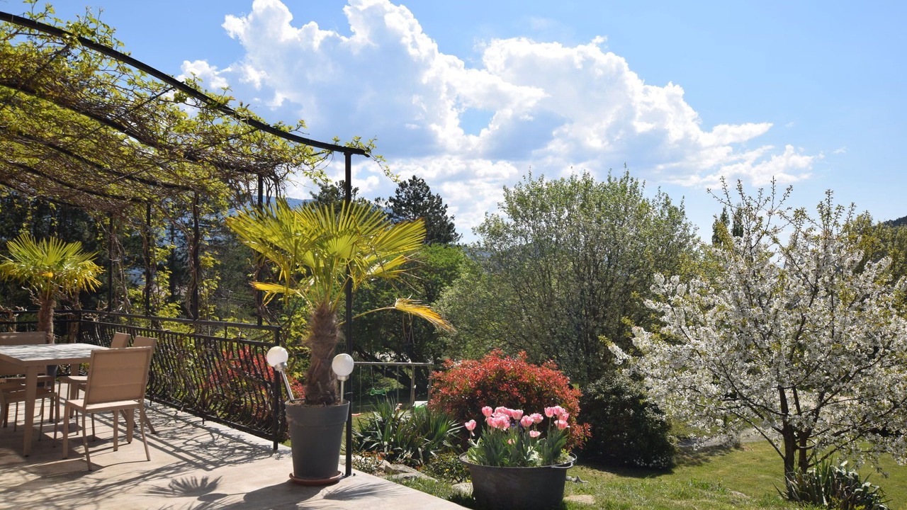 Photo of Patio Balcony in Marignac-en-Diois