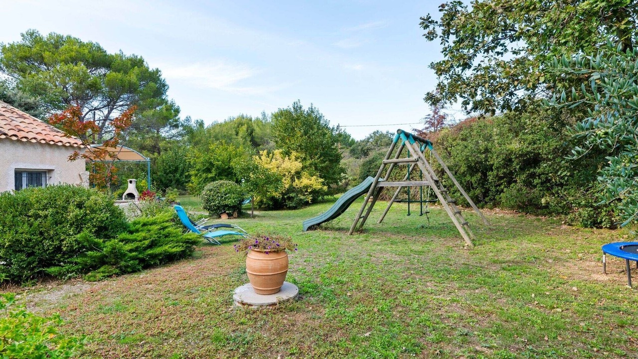 Photo of Outdoor in Lambesc