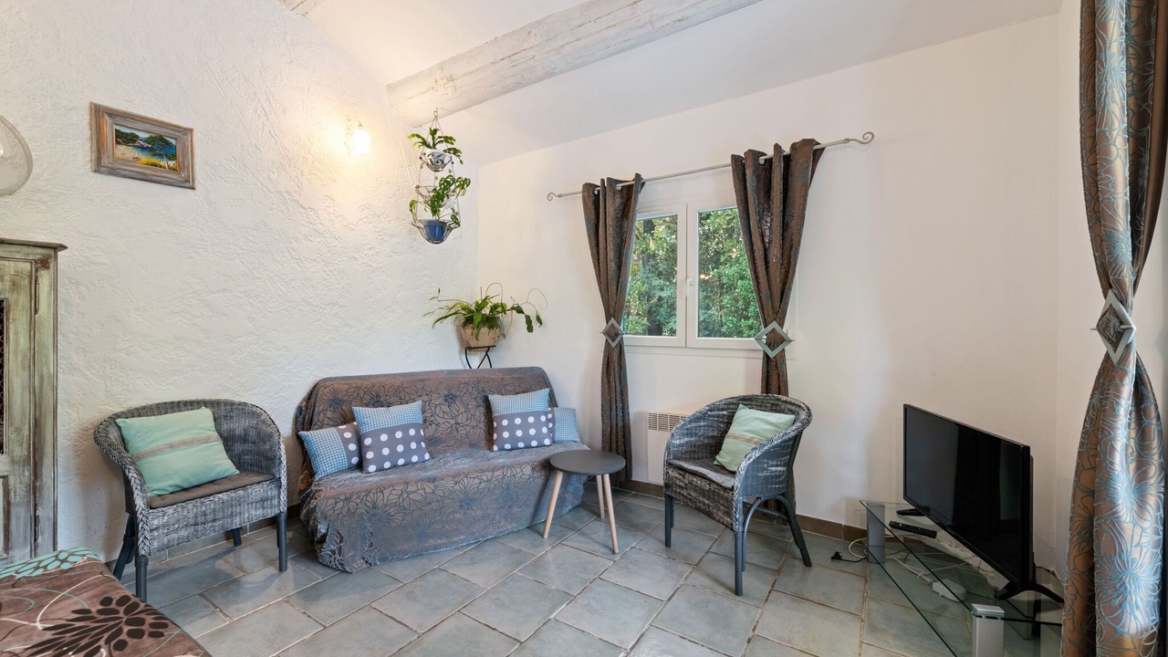 Photo of Livingroom in Lambesc