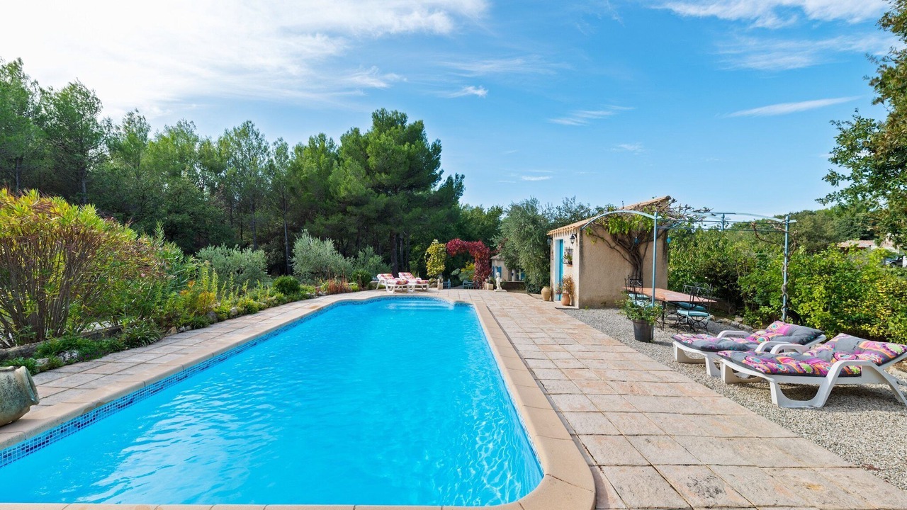 Photo of Outdoor in Lambesc