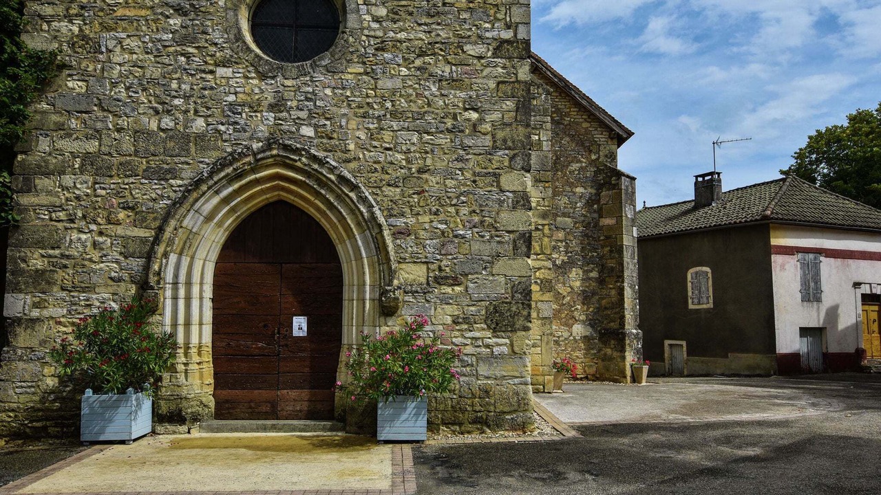 Photo of Others in Thedirac