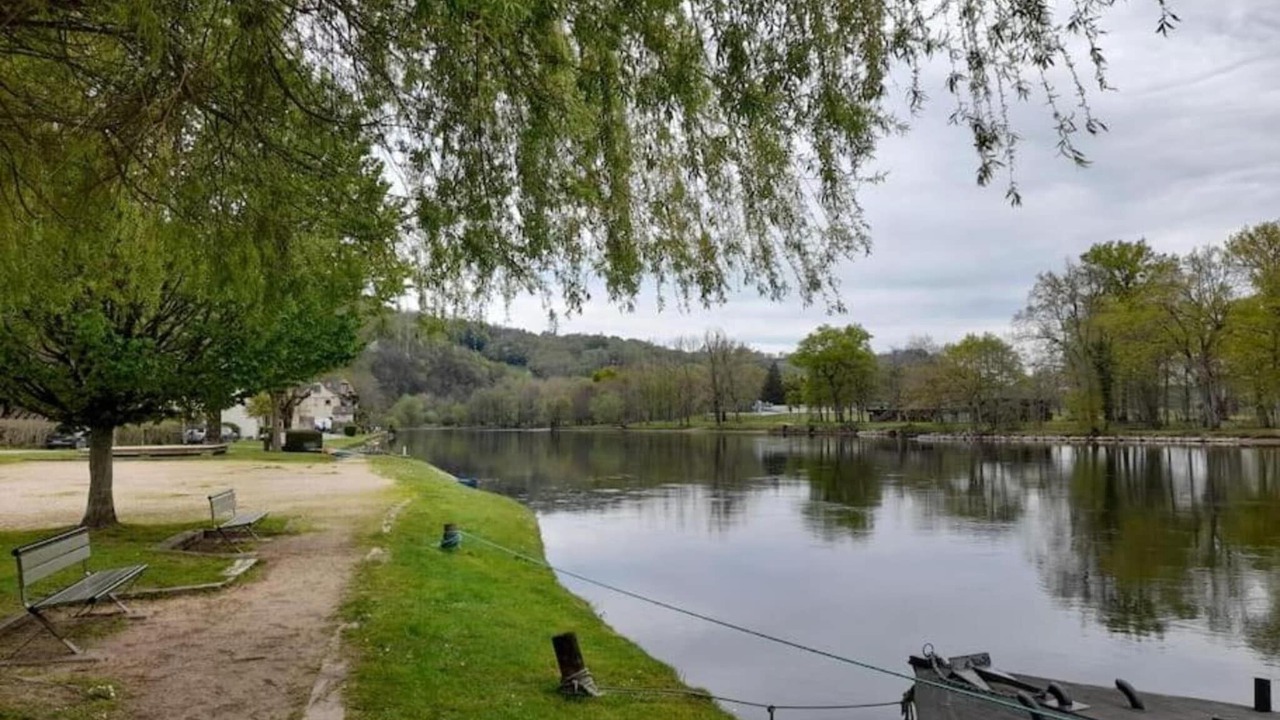 Photo of Others in Thedirac