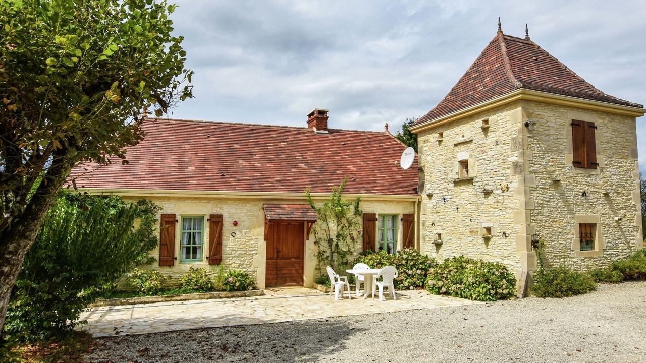 Photo of Outdoor in Thedirac