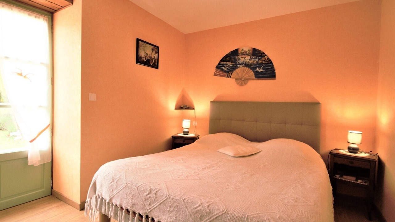 Photo of Others in Thedirac