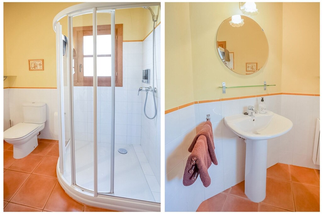 Photo of Bathroom in Pira
