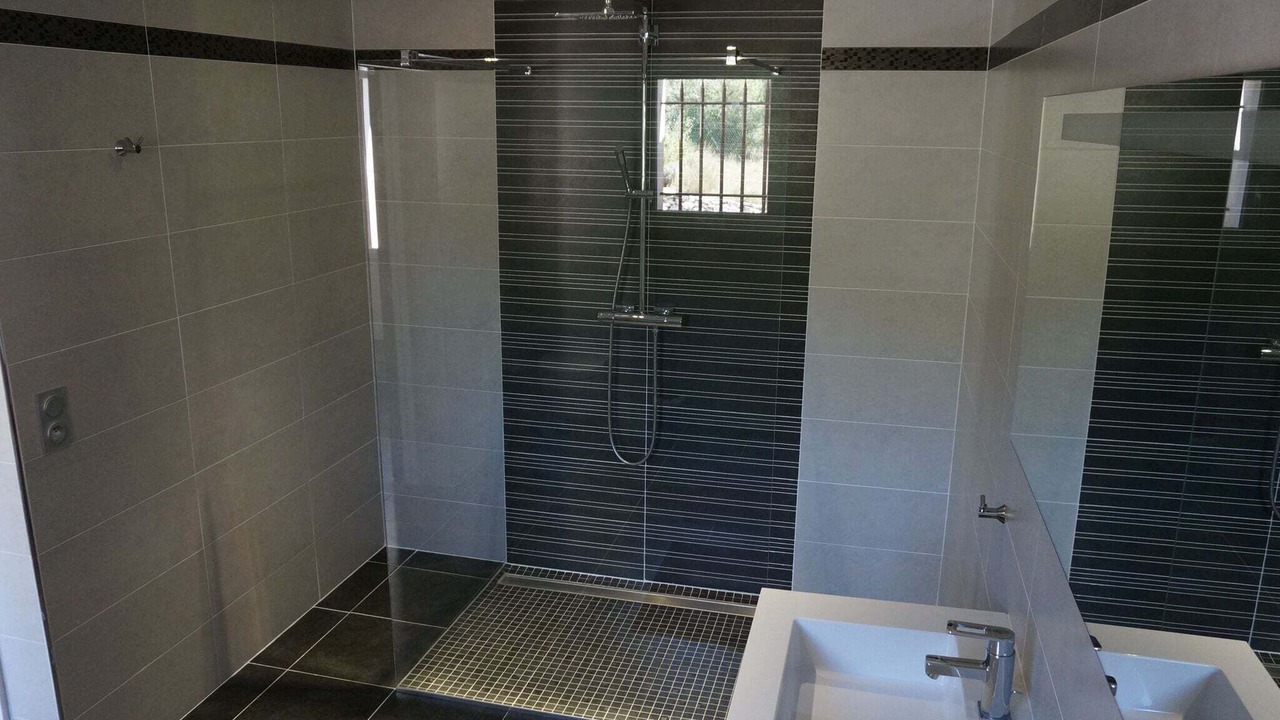 Photo of Bathroom in Saint-Ambroix