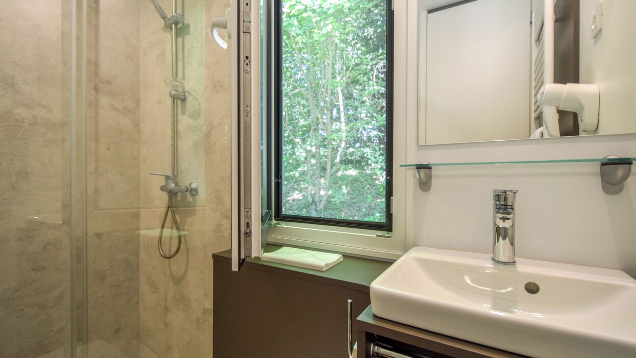 Photo of Bathroom in Saint-Medard-d'Excideuil