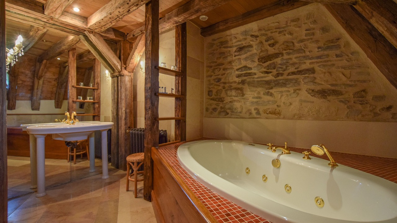 Photo of Bathroom in Saint-Medard-d'Excideuil