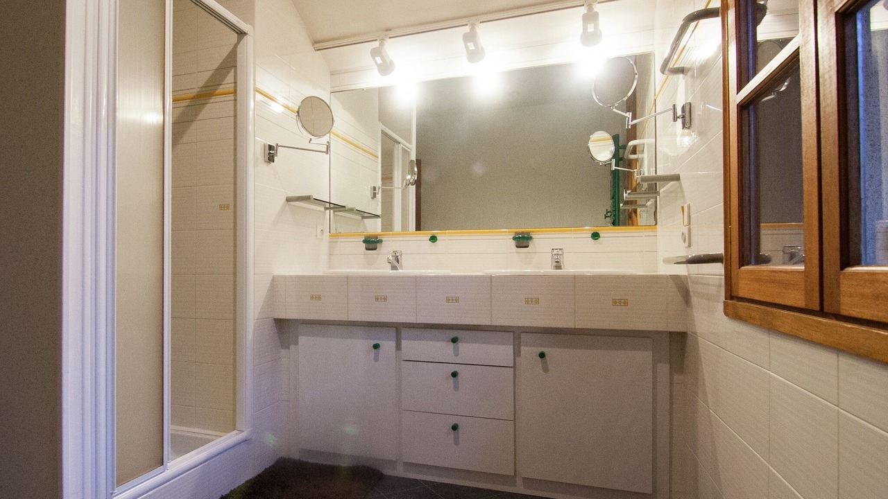 Photo of Bathroom in Nantheuil