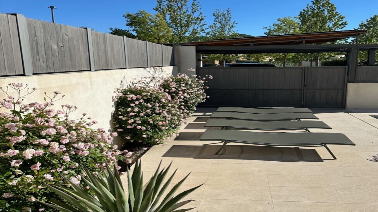 Photo of Outdoor in Malaucene