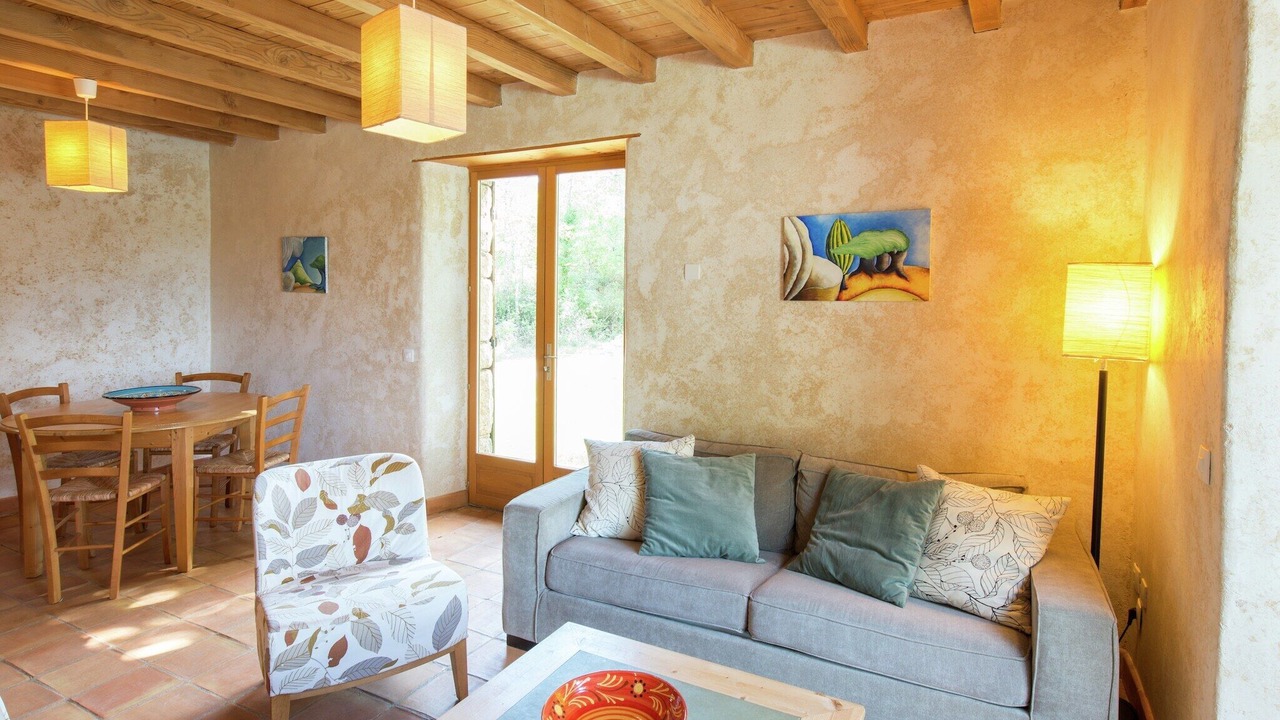 Photo of Livingroom in Saint Alban Auriolles