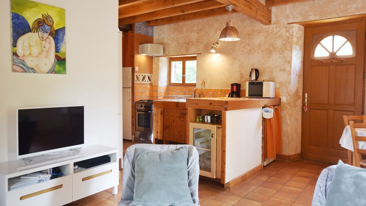Photo of Livingroom in Saint Alban Auriolles