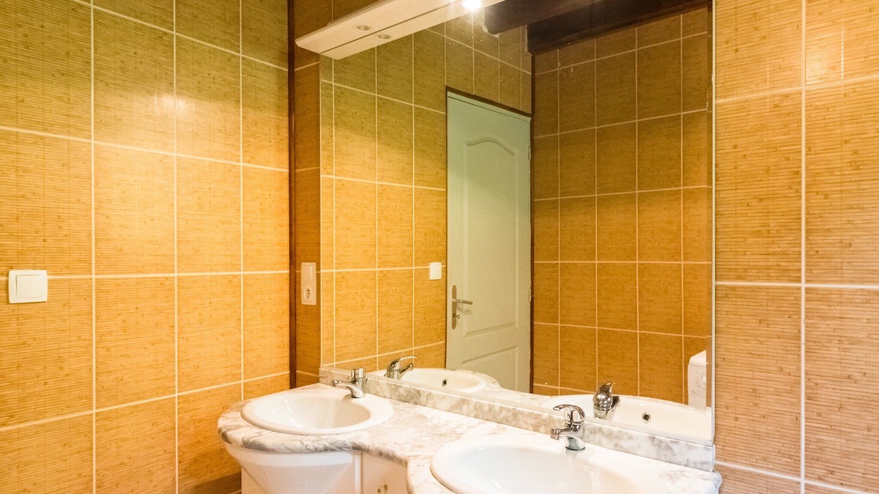 Photo of Bathroom in Blanquefort-sur-Briolance