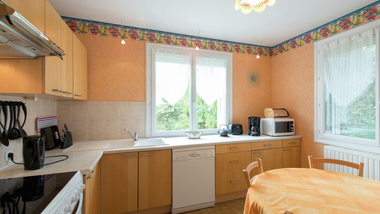 Photo of Others in Bathernay