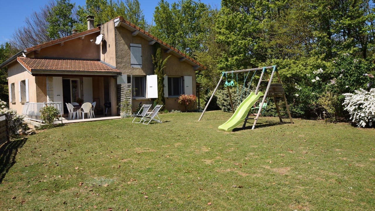 Photo of Outdoor in Bathernay