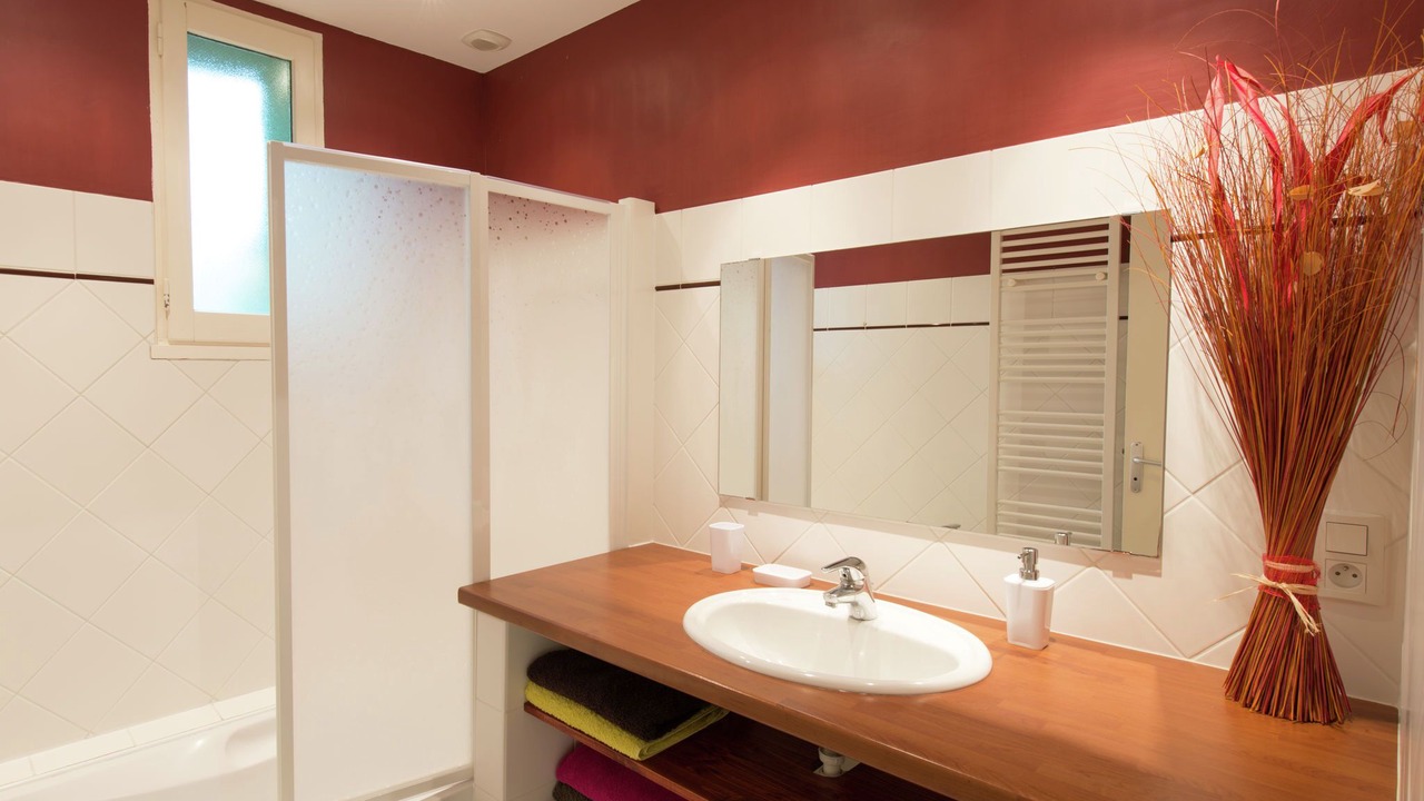 Photo of Bathroom in Bathernay