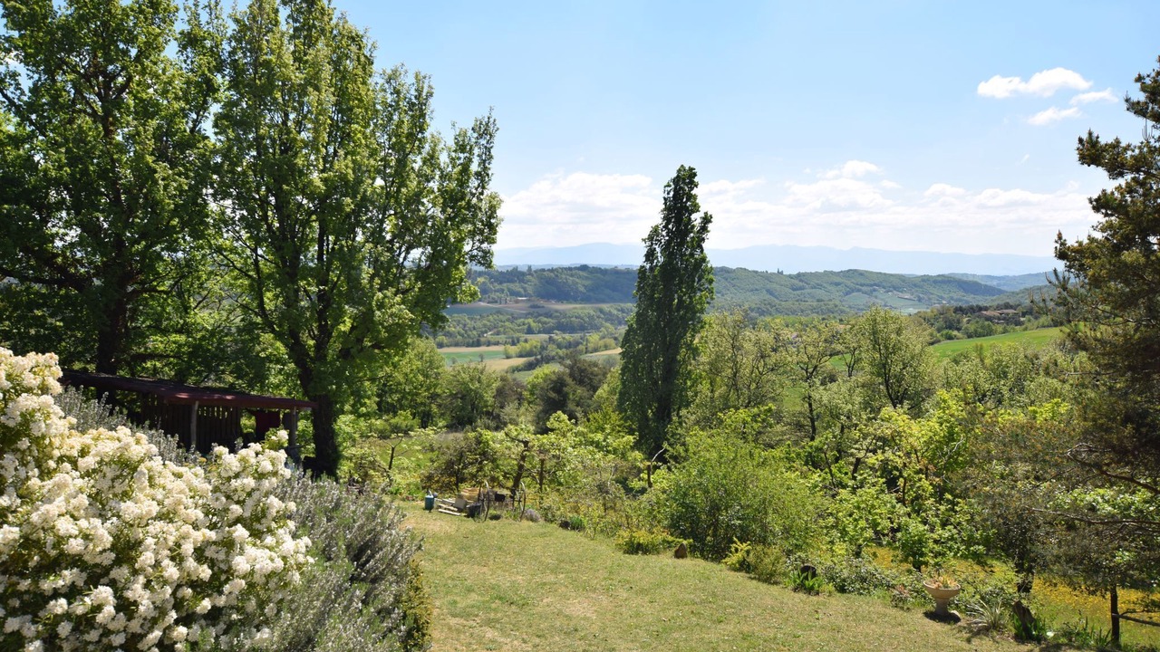 Photo of Others in Bathernay