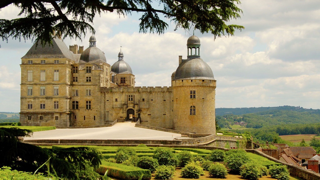 Photo of Others in Saint-Medard-d'Excideuil