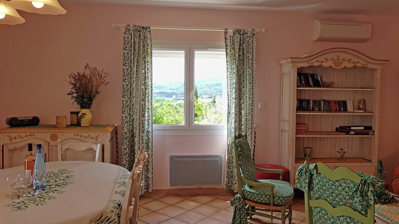 Photo of Livingroom in Saint-Laurent-de-Carnols