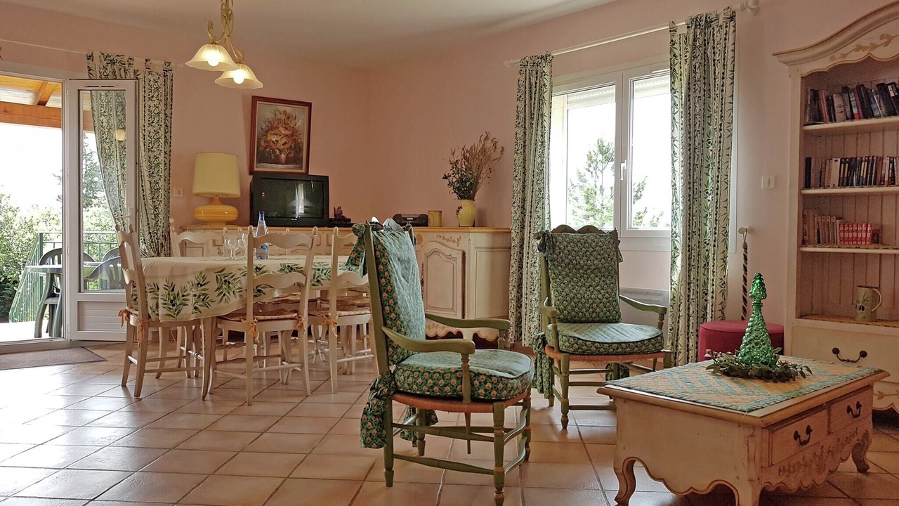 Photo of Livingroom in Saint-Laurent-de-Carnols