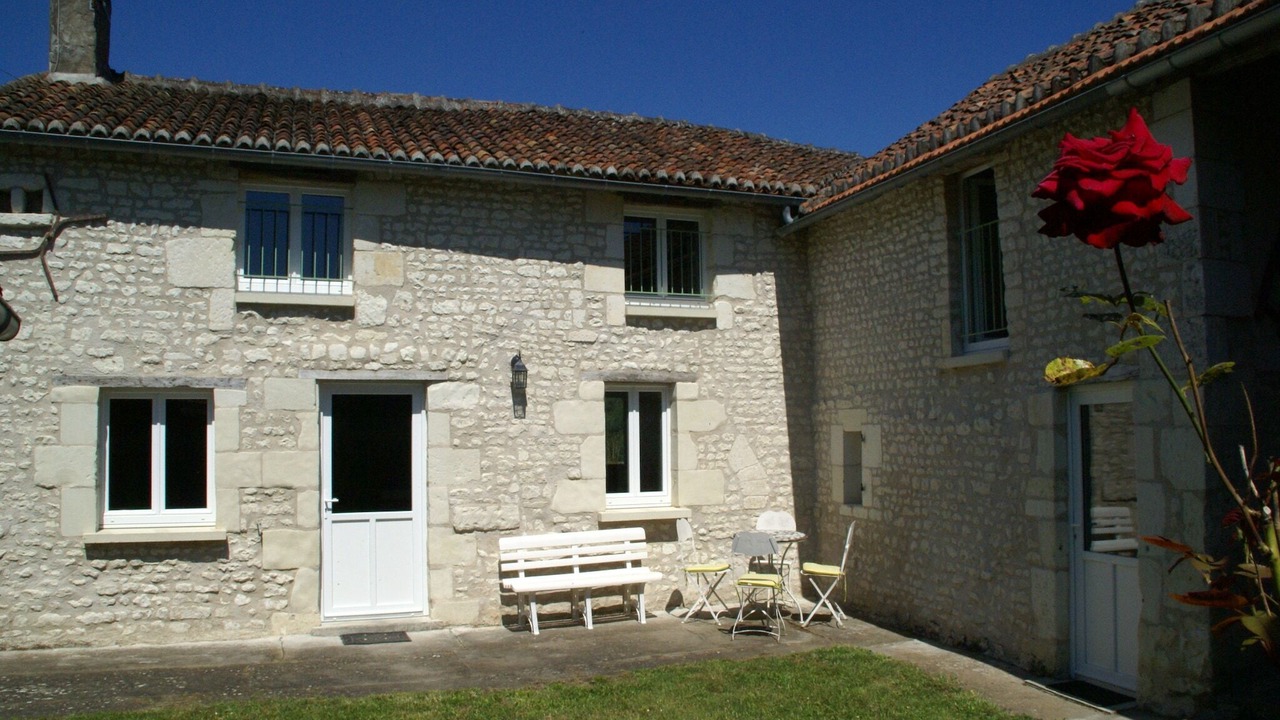 Photo of Outdoor in La Tour-Saint-Gelin