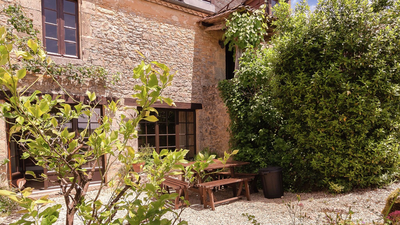 Photo of Patio Balcony in Les Eyzies