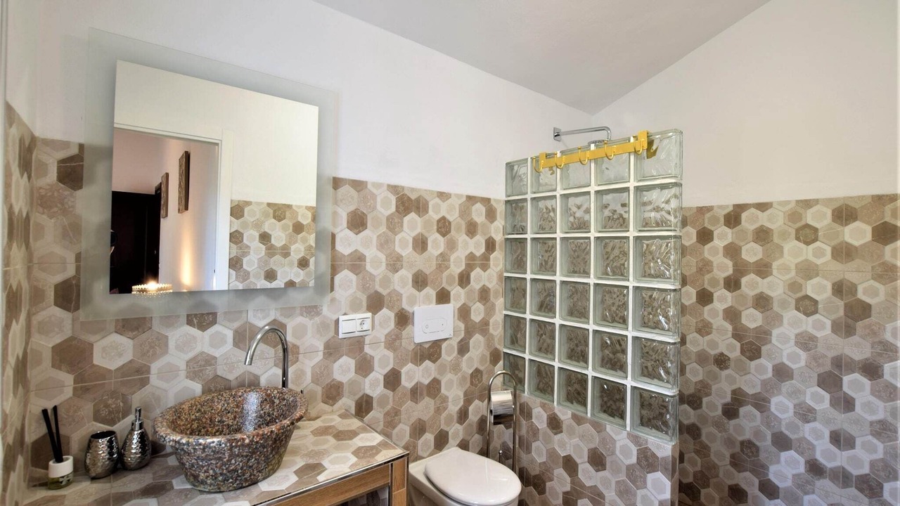 Photo of Bathroom in Arenas