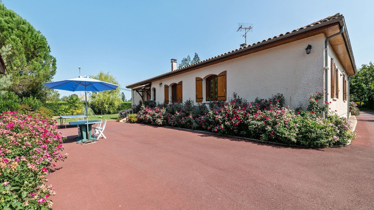 Photo of Outdoor in Pineuilh