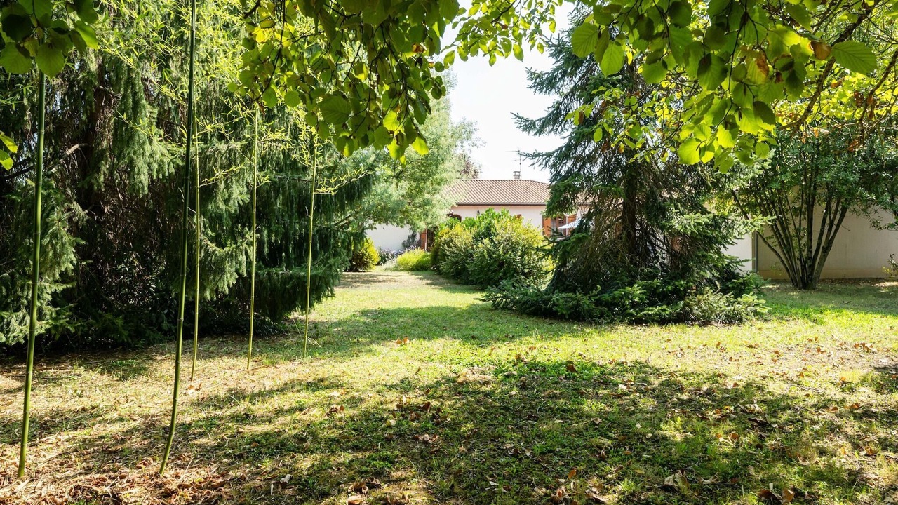 Photo of Outdoor in Pineuilh