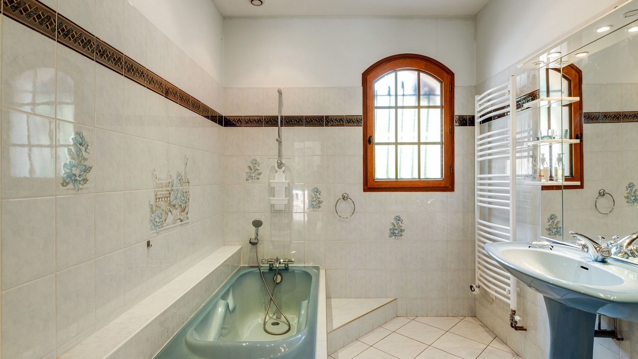 Photo of Bathroom in Pineuilh