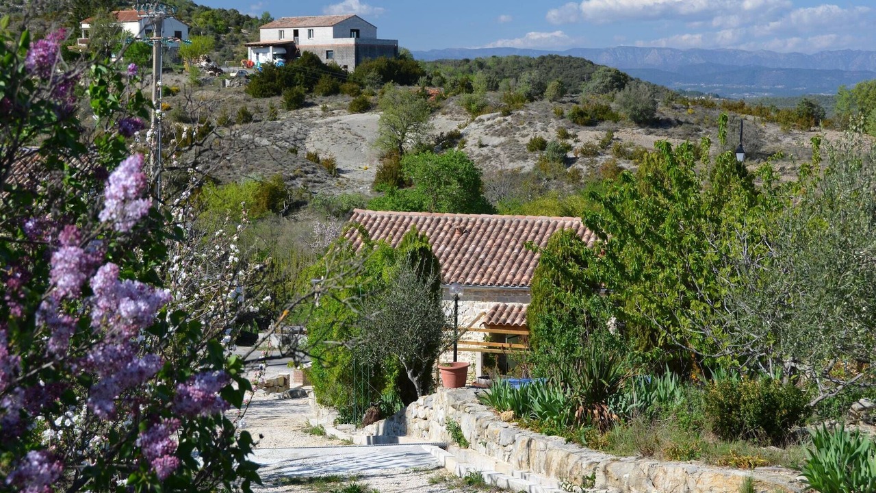 Photo of Outdoor in Courry