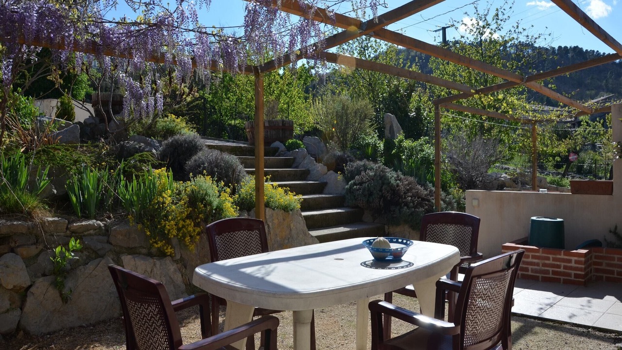 Photo of Patio Balcony in Courry