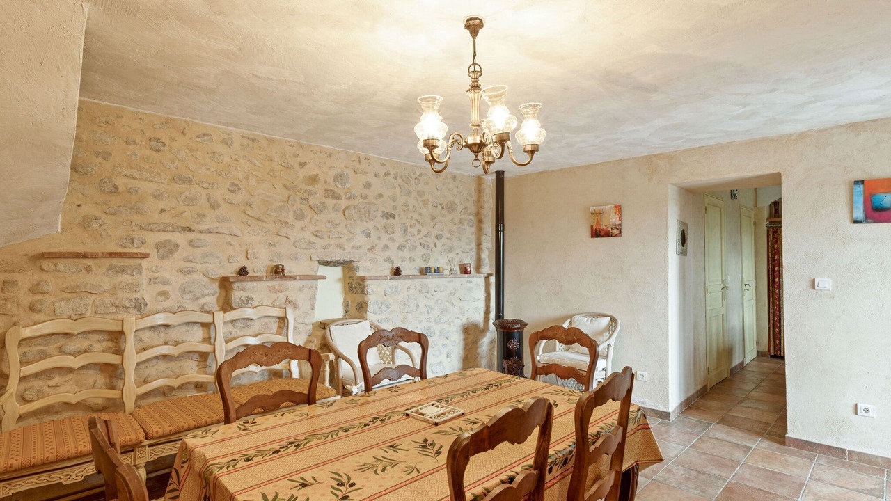 Photo of Livingroom in Les Mages