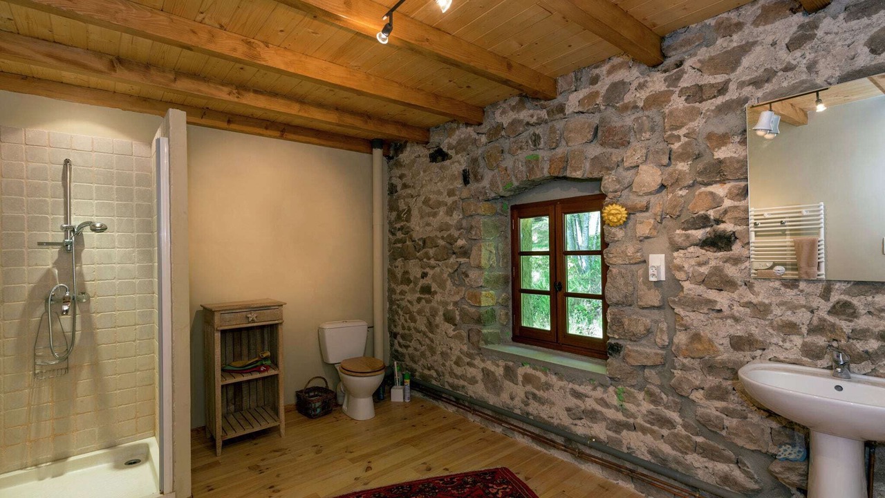 Photo of Bathroom in Saint-Pierre-sur-Doux
