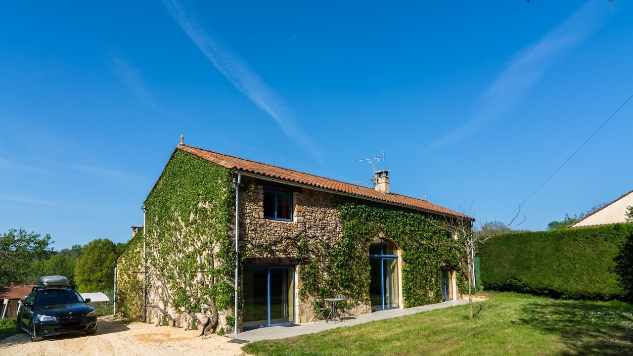 Photo of Outdoor in Salles-de-Belves