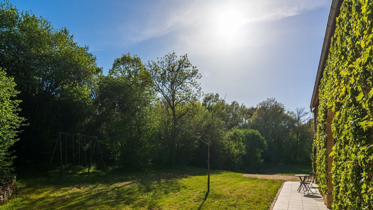 Photo of Outdoor in Salles-de-Belves