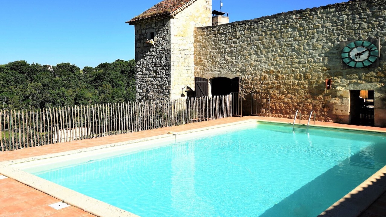 Photo of Outdoor in Bon-Encontre