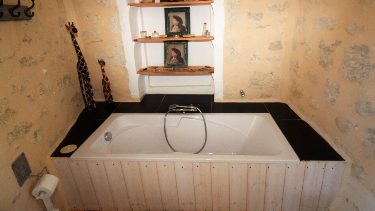 Photo of Bathroom in Bon-Encontre