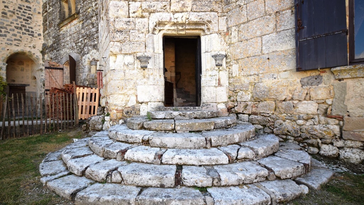 Photo of Others in Bon-Encontre