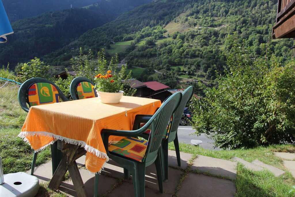 Photo of Patio Balcony in Bister